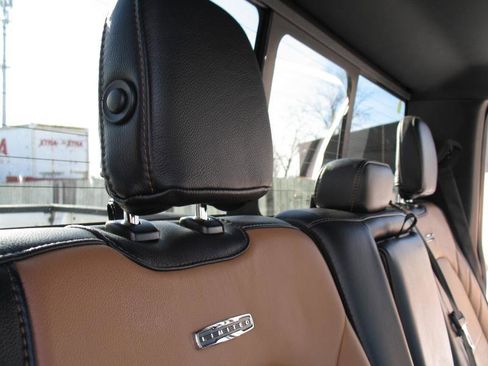 Used 2016 Ford F150 Limited w/ Trailer Tow Package image 38