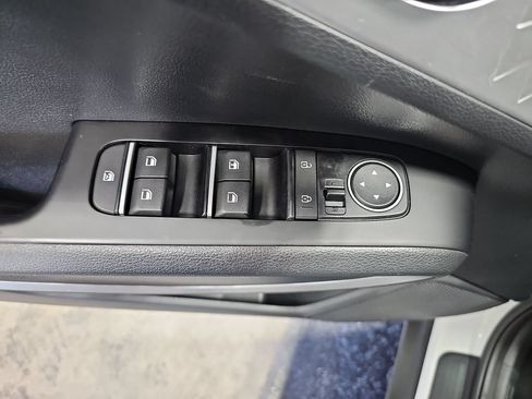 Certified 2025 Kia Soul LX w/ LX Technology Package FWD image 26