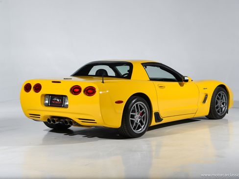 Used 2001 Chevrolet Corvette Z06 w/ Memory Pkg image 7
