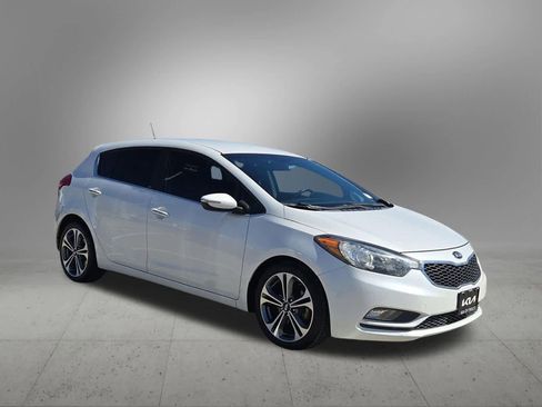 Used 2016 Kia Forte EX image 8