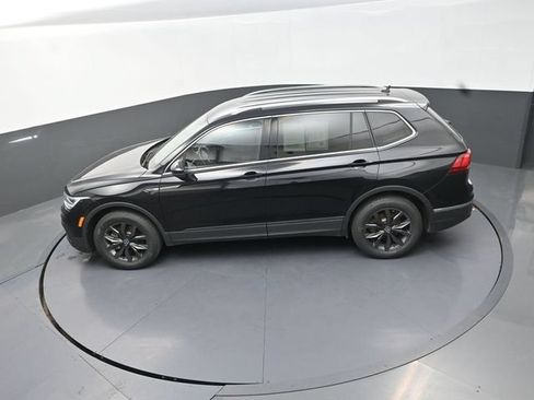 Used 2023 Volkswagen Tiguan SE FWD image 27