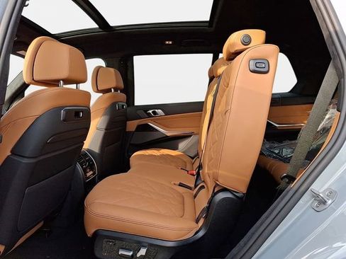 New 2026 BMW X7 xDrive40i AWD/4WD image 9