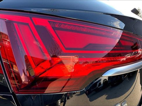 Used 2023 Audi Q5 2.0T Prestige w/ Prestige Package image 23