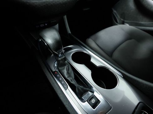 Used 2023 Chevrolet Malibu LT image 26