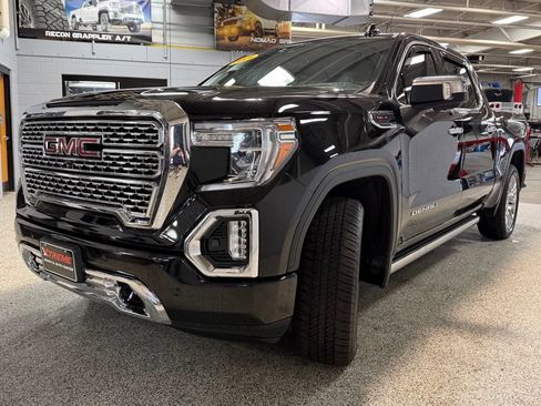 Used 2021 GMC Sierra 1500 Denali w/ Denali Ultimate Package AWD/4WD image 3