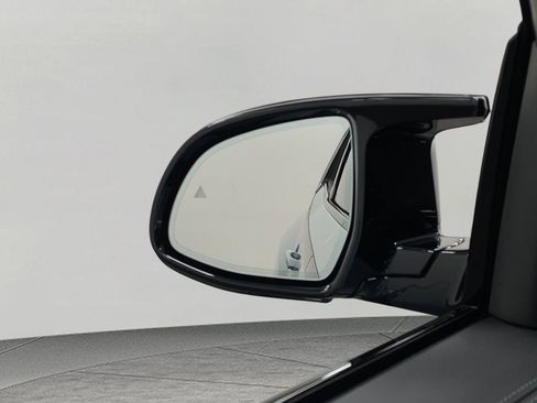 New 2026 BMW XM Label Red image 20