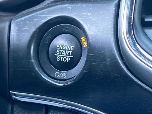 Used 2018 Jeep Grand Cherokee Limited w/ Luxury Group II image 13