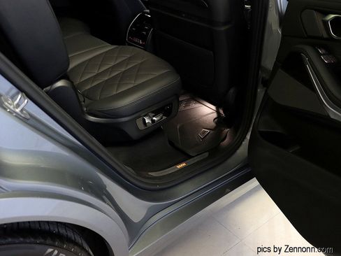 Certified 2023 BMW X7 xDrive40i w/ Premium Package image 36