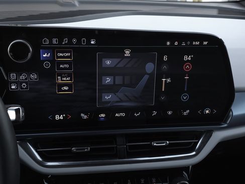 Used 2025 Chevrolet Equinox EV LT image 19