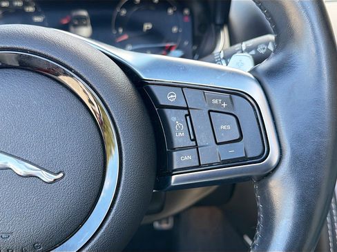 Used 2023 Jaguar F-TYPE Convertible image 33