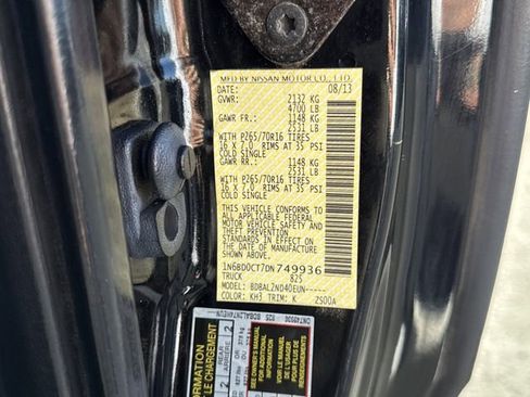 Used 2013 Nissan Frontier SV image 24