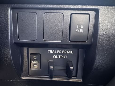 Certified 2020 Toyota Tundra SR5 image 29