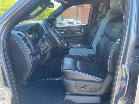 Used 2024 RAM 2500 Laramie w/ Night Edition image 16