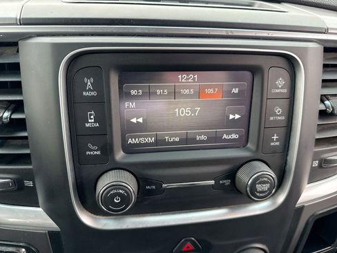 Used 2022 RAM 1500 Classic SLT RWD image 16