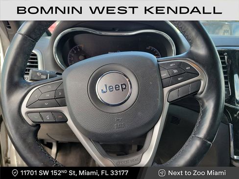 Used 2021 Jeep Grand Cherokee Laredo X image 14