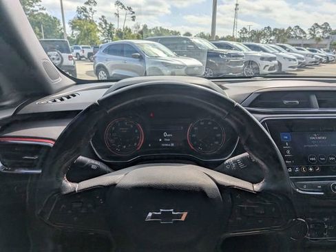 Used 2021 Chevrolet TrailBlazer RS w/ Technology Package AWD/4WD image 27