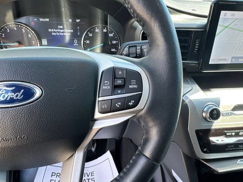 Used 2022 Ford Explorer XLT w/ Equipment Group 202A AWD/4WD image 28