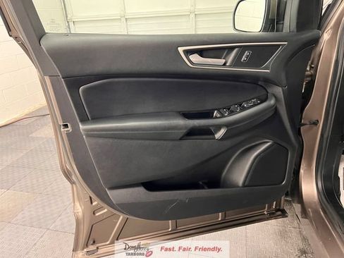 Used 2019 Ford Edge SEL w/ Equipment Group 201A FWD image 28