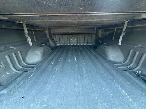Used 2015 Chevrolet Colorado LT w/ LT Convenience Package RWD image 13