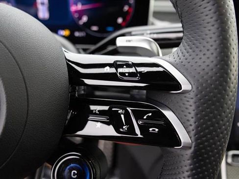 Certified 2025 Mercedes-Benz GLC 43 AMG 4MATIC image 15