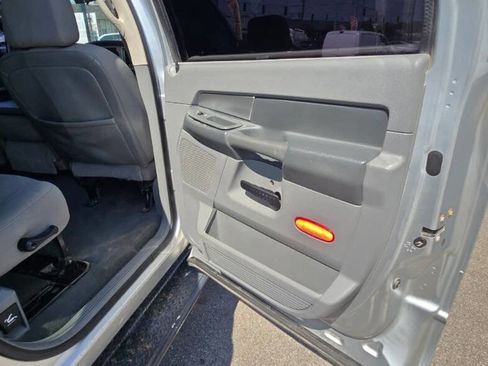 Used 2008 Dodge Ram 2500 Truck SXT image 34