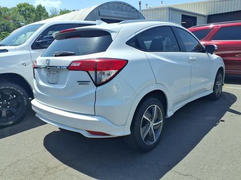 Used 2019 Honda HR-V Touring image 2