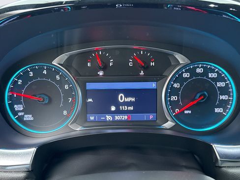 Used 2023 Chevrolet Traverse LT AWD/4WD image 13