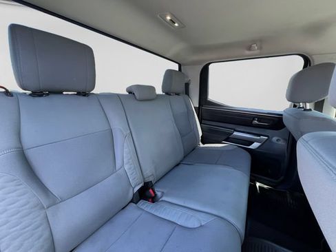 Used 2022 Toyota Tundra SR5 w/ SR5 Convenience Package AWD/4WD image 29