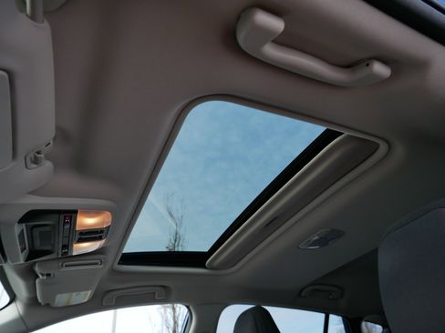 Certified 2025 Subaru Crosstrek 2.0i Premium image 34