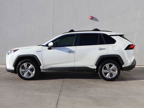 Used 2020 Toyota RAV4 Limited AWD/4WD image 2