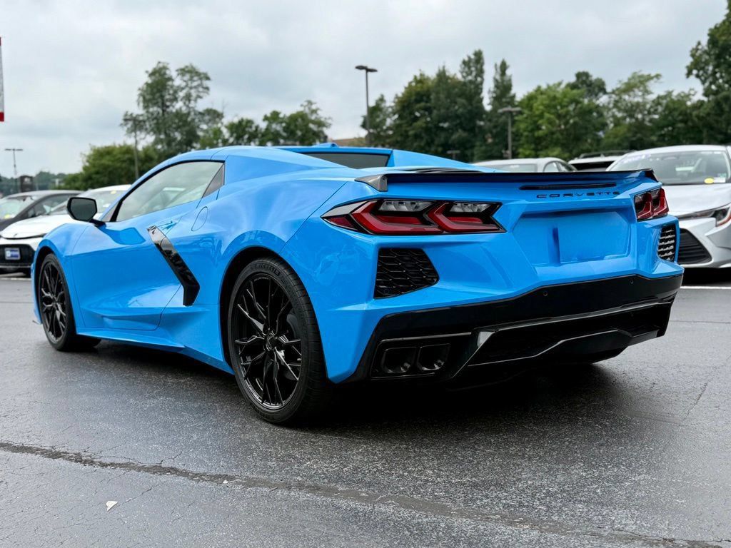 Used 2025 Chevrolet Corvette Stingray Preferred Conv w/ 2LT RWD image 6