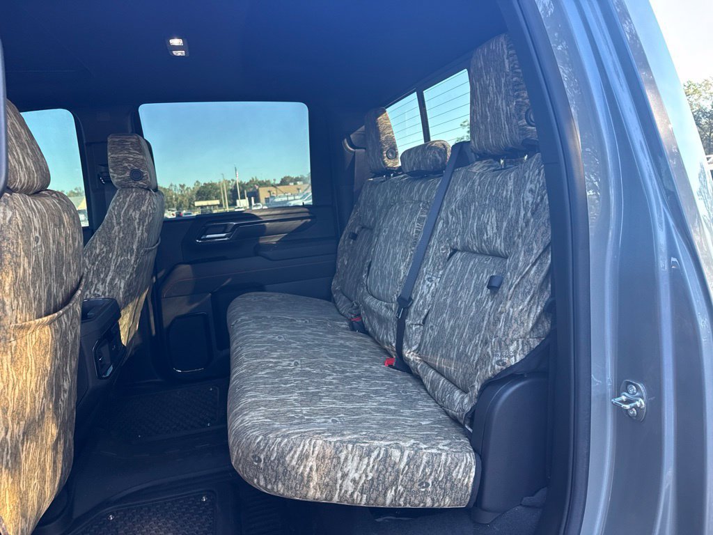 Used 2026 GMC Sierra 3500 AT4 w/ AT4 Premium Plus Package AWD/4WD image 13