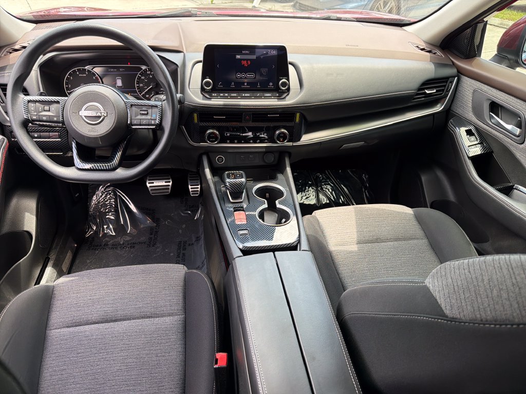 Certified 2023 Nissan Rogue SV FWD image 15