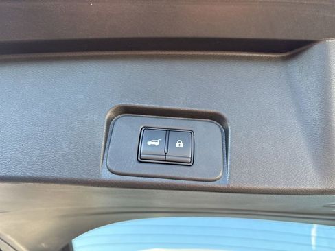 Used 2023 Nissan Rogue SL w/ SL Premium Package AWD/4WD image 12