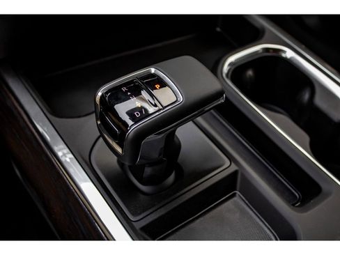 New 2026 GMC Sierra 1500 SLT w/ SLT Premium Plus Package image 29