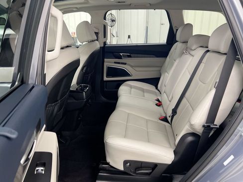 Used 2025 Kia Telluride EX AWD/4WD image 24