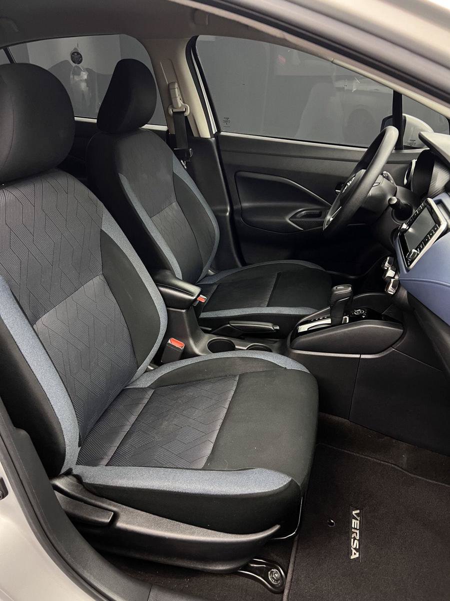 Used 2023 Nissan Versa SV FWD image 34