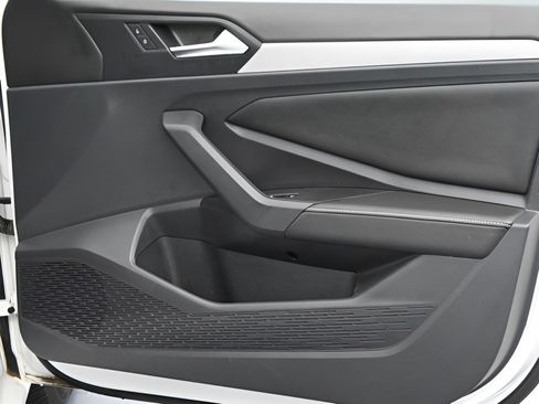 Used 2024 Volkswagen Jetta S image 34