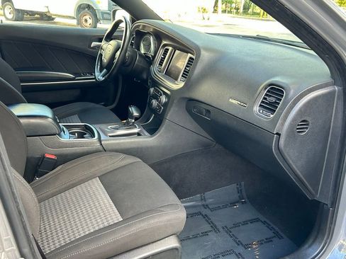 Certified 2023 Dodge Charger SXT RWD image 29