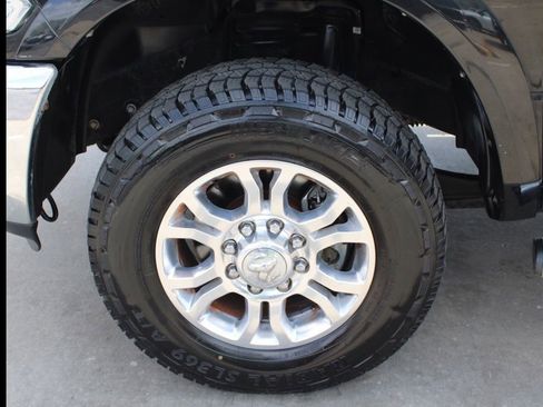 Used 2017 RAM 2500 Laramie w/ Convenience Group AWD/4WD image 11