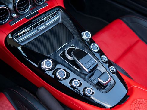 Used 2018 Mercedes-Benz AMG GT C image 38