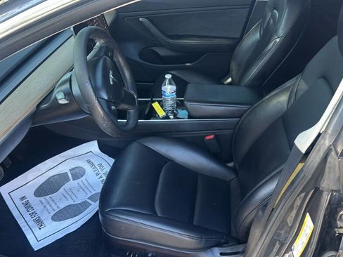 Used 2019 Tesla Model 3 Standard Range Plus image 13