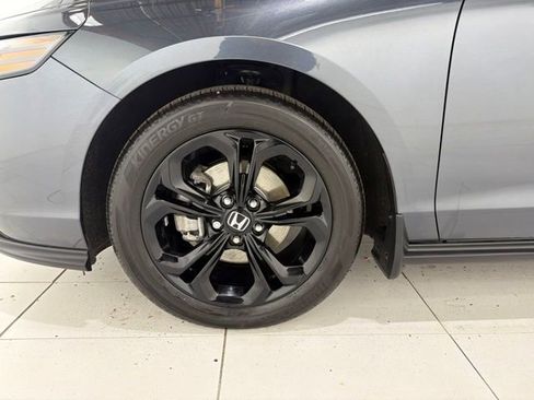 Used 2025 Honda Accord SE image 44