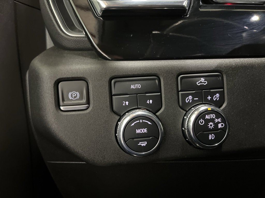Used 2023 GMC Sierra 1500 Elevation AWD/4WD image 4