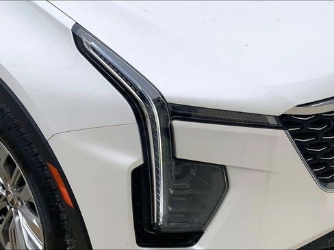 Certified 2024 Cadillac XT4 Premium Luxury image 26