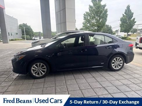 Used 2026 Toyota Corolla LE w/ LE Premium Package AWD/4WD image 17