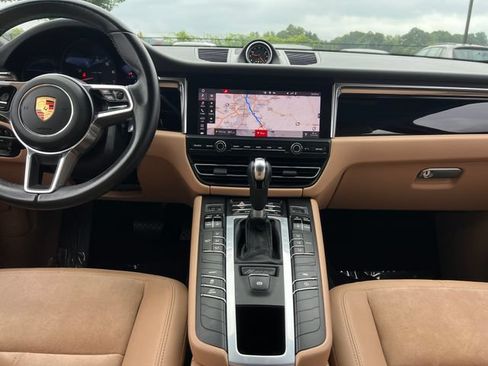 Used 2021 Porsche Macan AWD/4WD image 15