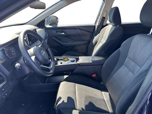 Used 2024 Nissan Rogue SV AWD/4WD image 10