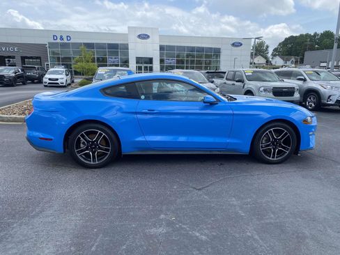 Certified 2022 Ford Mustang Premium RWD image 8