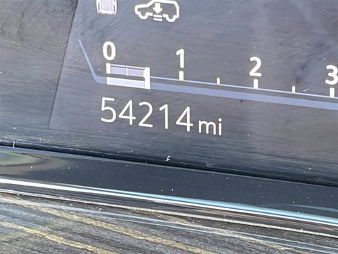 Certified 2022 Cadillac Escalade ESV Sport w/ Touring Package image 25